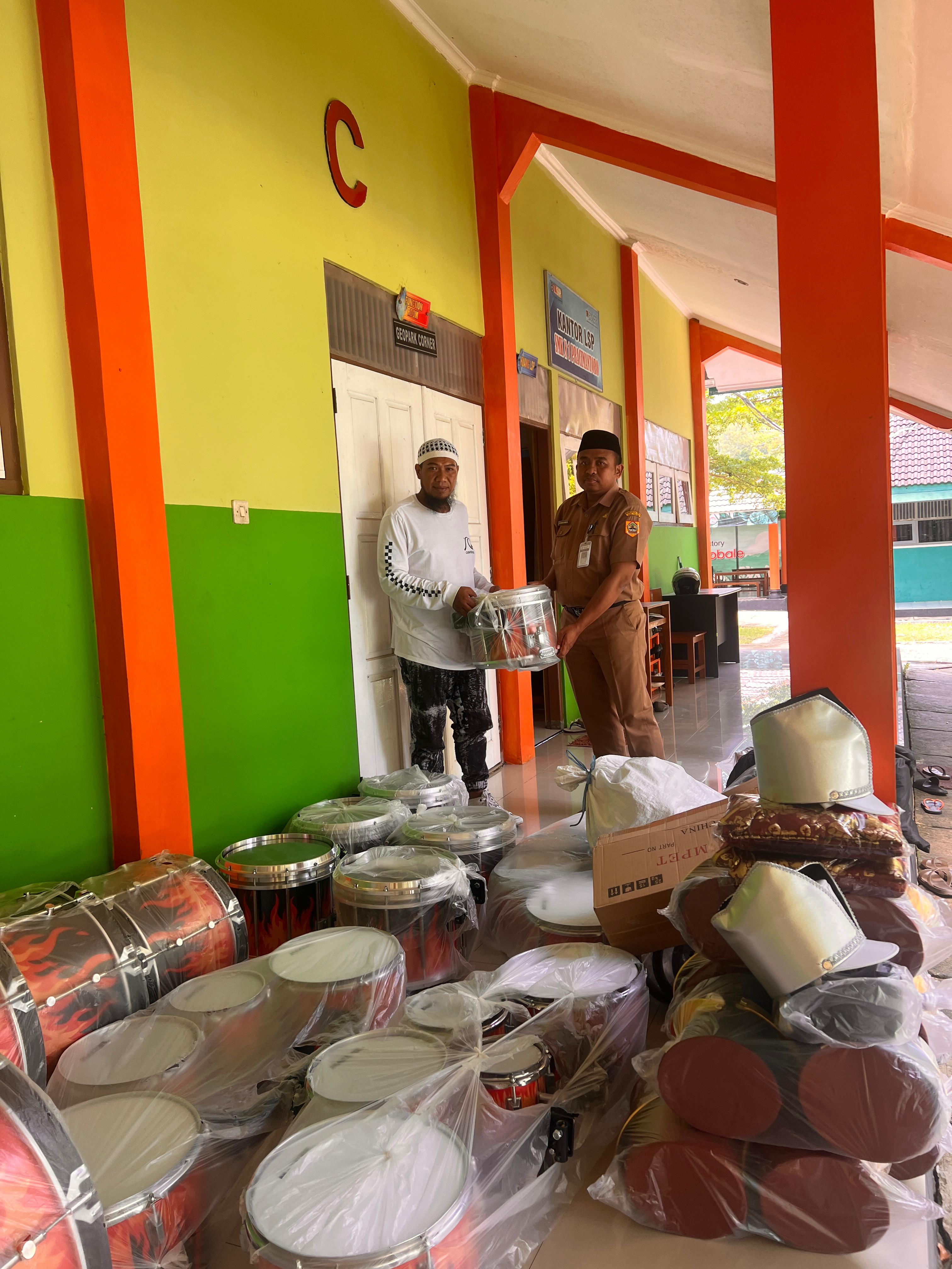 Marching Band Lengkap Professional